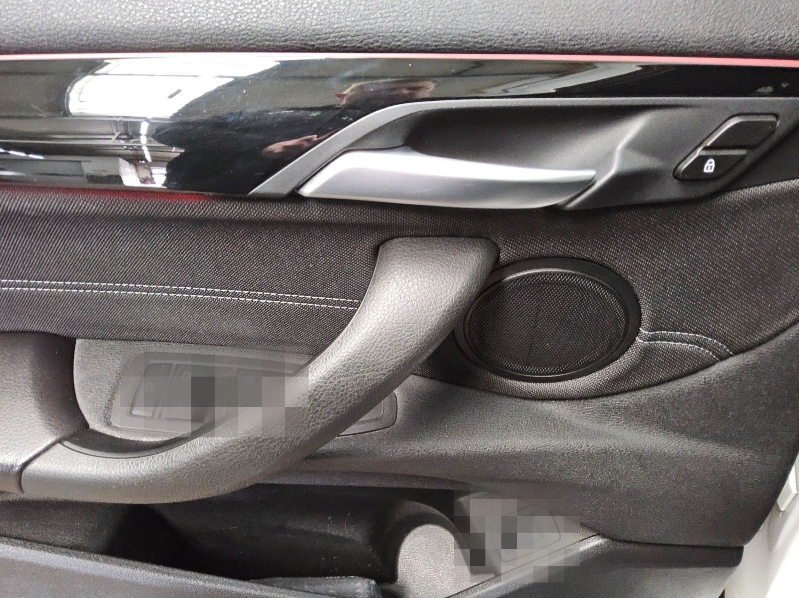 BMW X2 xDrive20d Advantage Navi LED HuD RFK AHK foto 9