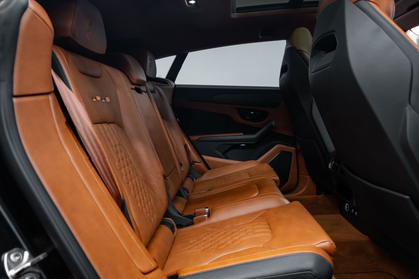 Lamborghini Urus S CARBON/B&O/AKRAPOVIC/PANO/23"/STYLE foto 10