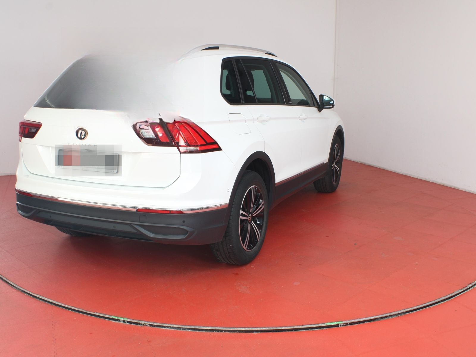 Volkswagen Tiguan Active 1.4TSI DSG e-hybrid 250,-ohne Anza foto 3