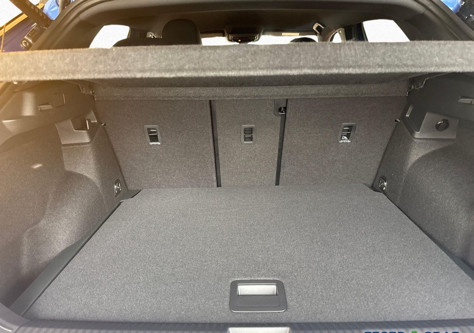 Volkswagen T-Roc R-Line 1.5 l eTSI OPF 110 kW (150 PS) 7-Ga foto 7