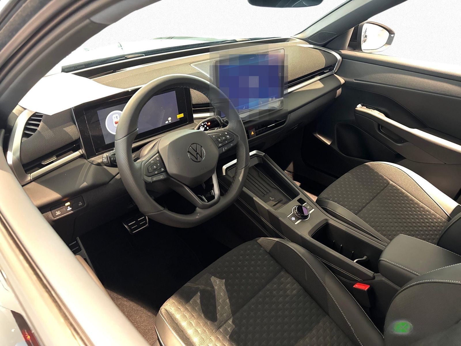 Volkswagen T-Roc R-Line 1.5 l eTSI OPF 110 kW (150 PS) 7-Ga foto 8