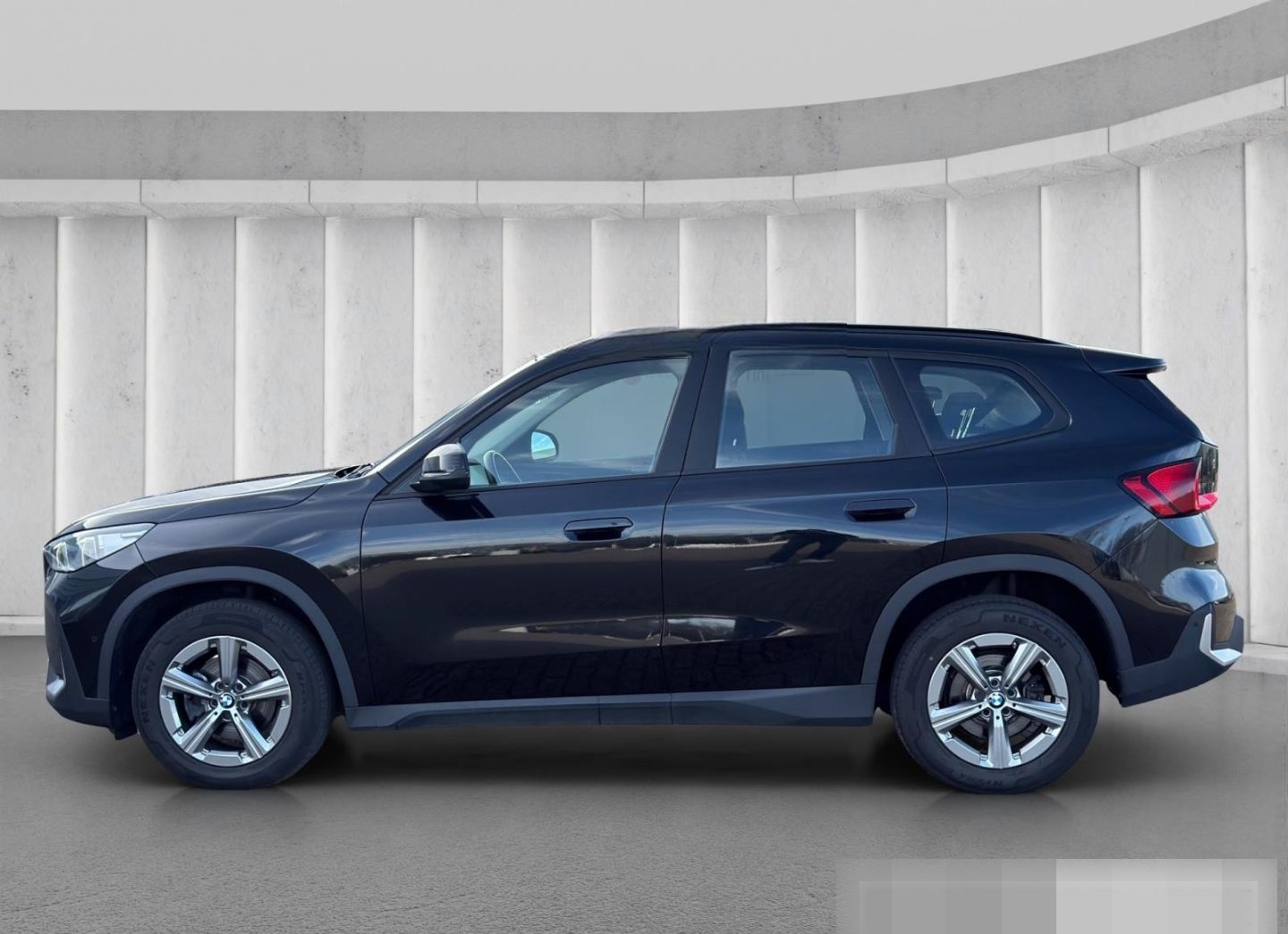 BMW X1 20 dA xDrive Ad. LED KAMERA KEYLESS NAVI SHZ foto 3