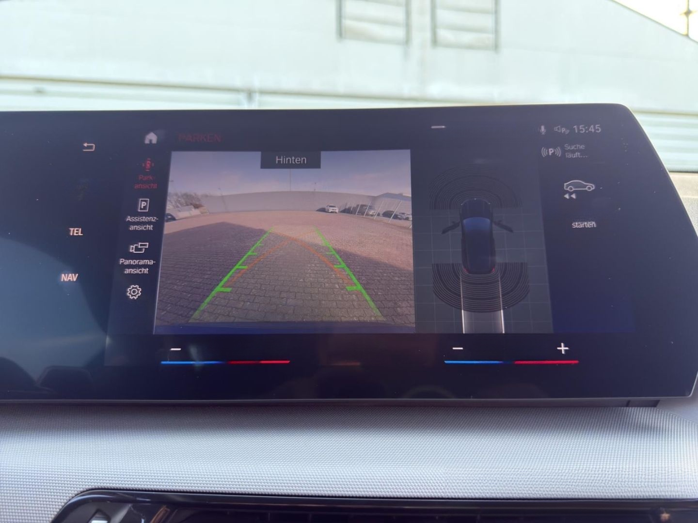 BMW X1 20 dA xDrive Ad. LED KAMERA KEYLESS NAVI SHZ foto 22