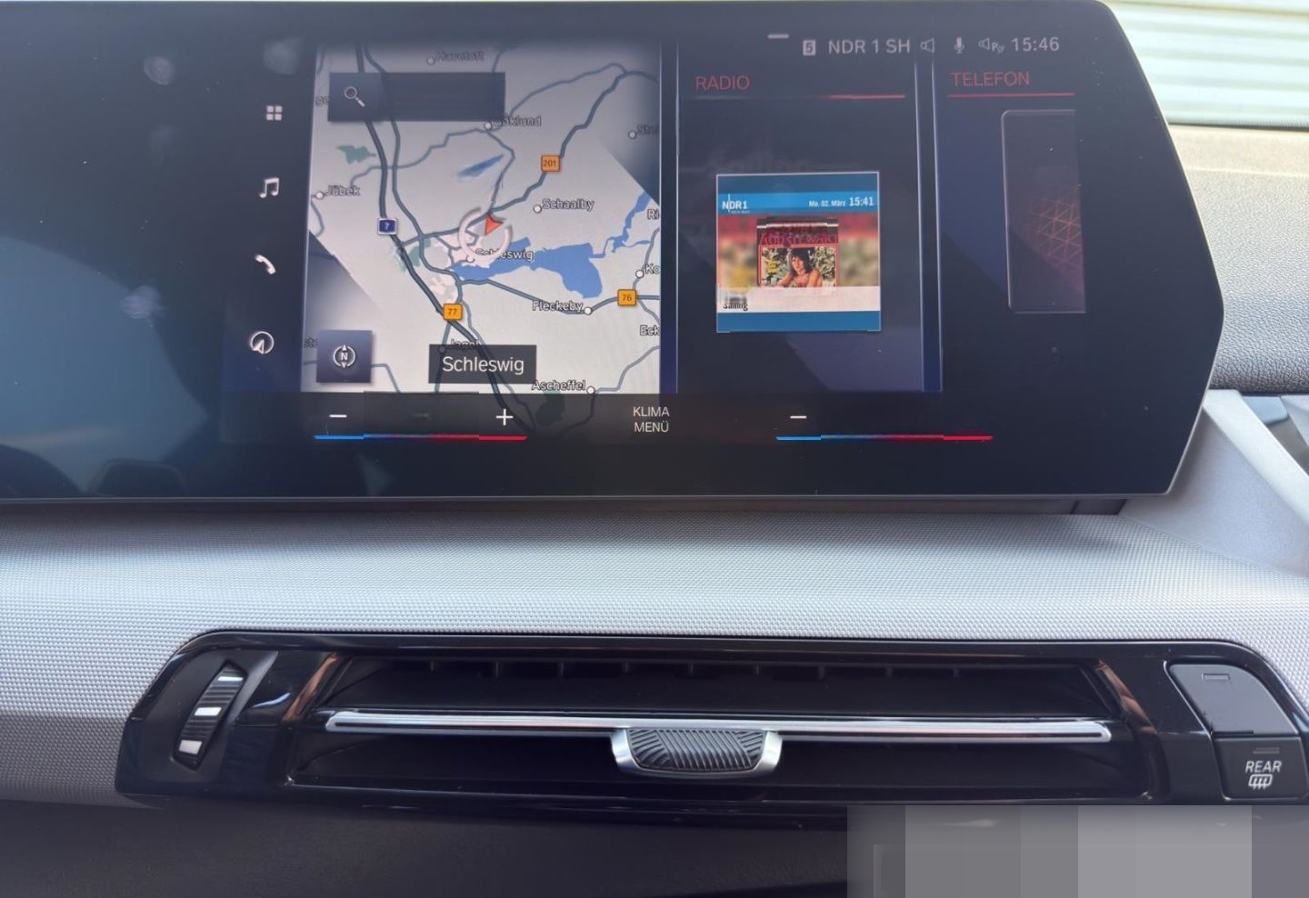 BMW X1 20 dA xDrive Ad. LED KAMERA KEYLESS NAVI SHZ foto 24