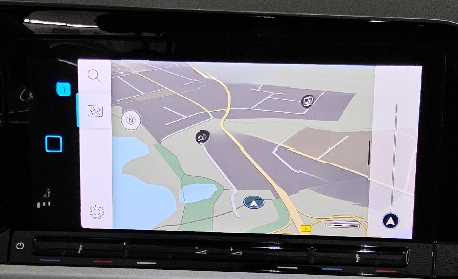 Volkswagen Golf-8 Var. 2.0 TDI Life Navi LED+ AID ACC PDC foto 7