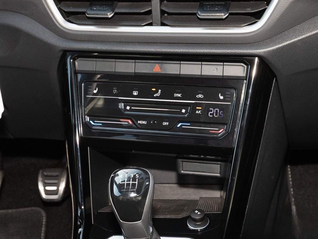 Volkswagen T-Roc 2.0 TDI R-Line 1,49% Navi Bluetooth LED Ka foto 8