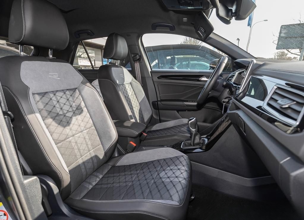 Volkswagen T-Roc 2.0 TDI R-Line 1,49% Navi Bluetooth LED Ka foto 9