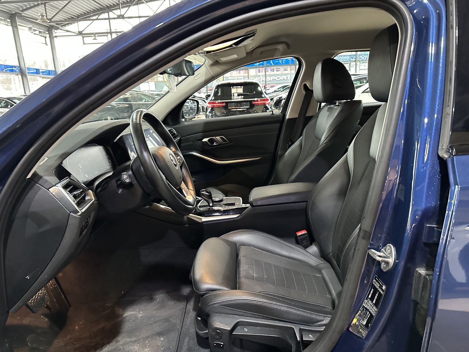 BMW 330 e Sport Line LED ACC PDC SHZ DAB dig.Cockpit foto 8