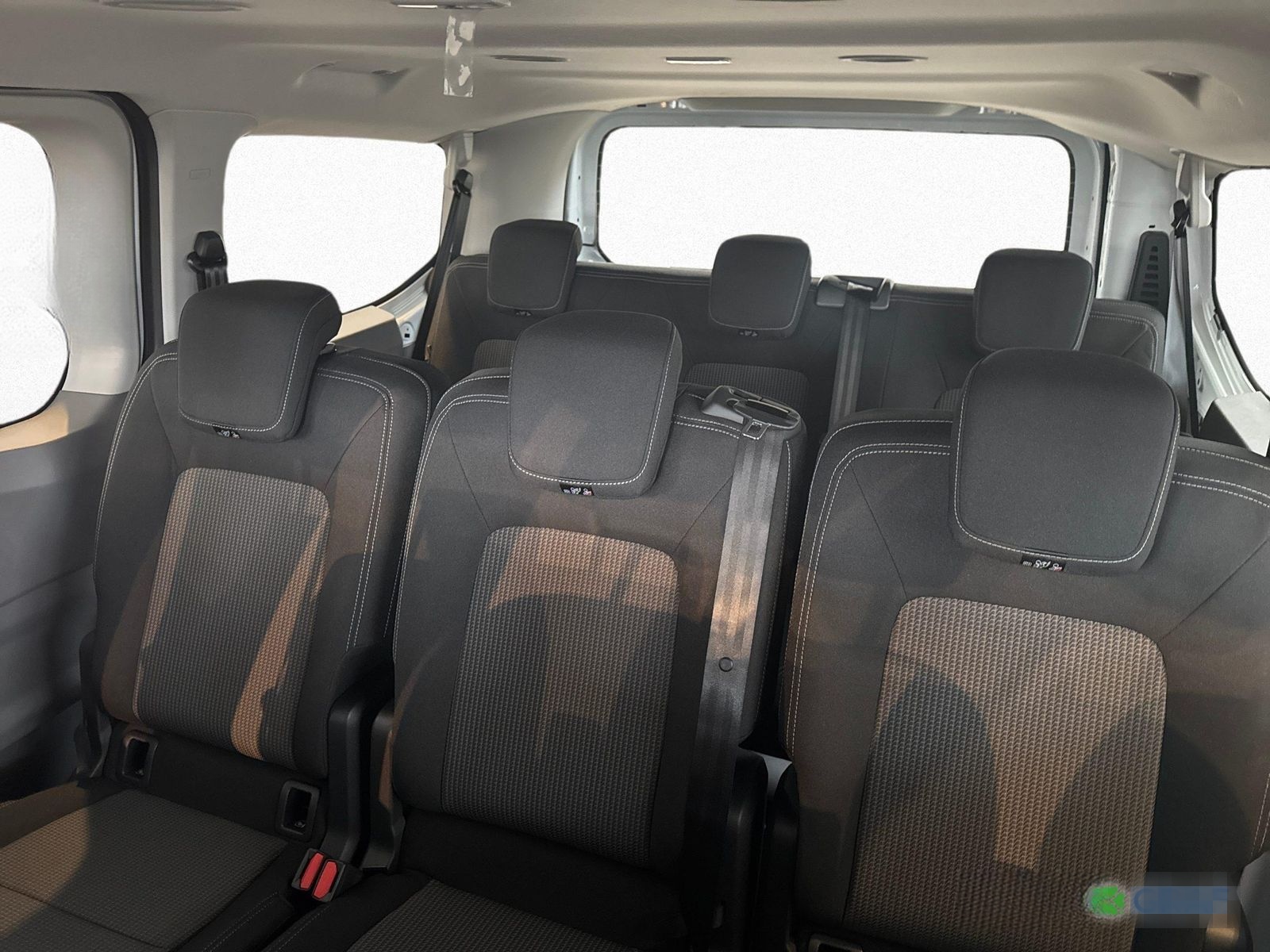 Volkswagen T7 Kombi 2,0 l TDI 110 kW foto 8