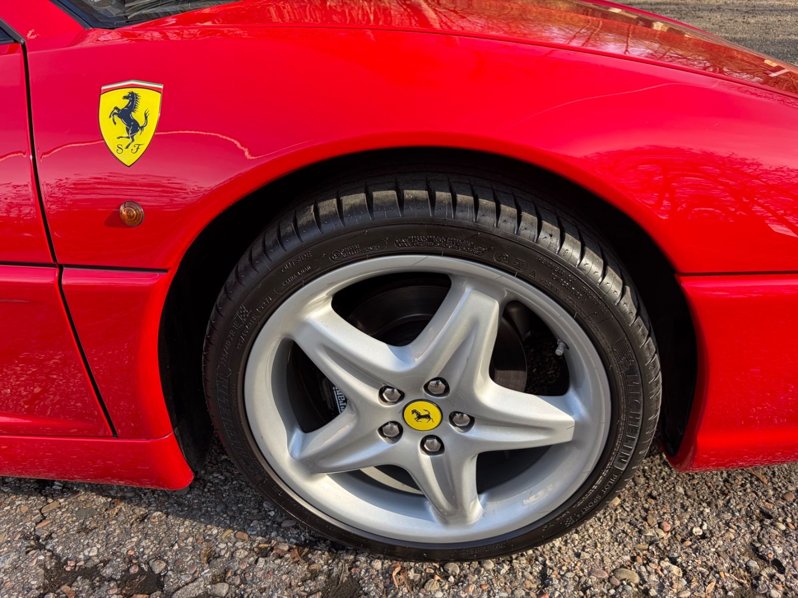 Ferrari F355 Berlinetta TRAUMZUSTAND foto 11