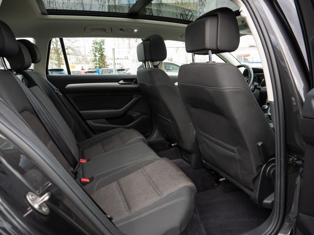 Volkswagen Passat Variant 1.4 TSI Comf. P-Dach AHK PDC SHZ foto 7