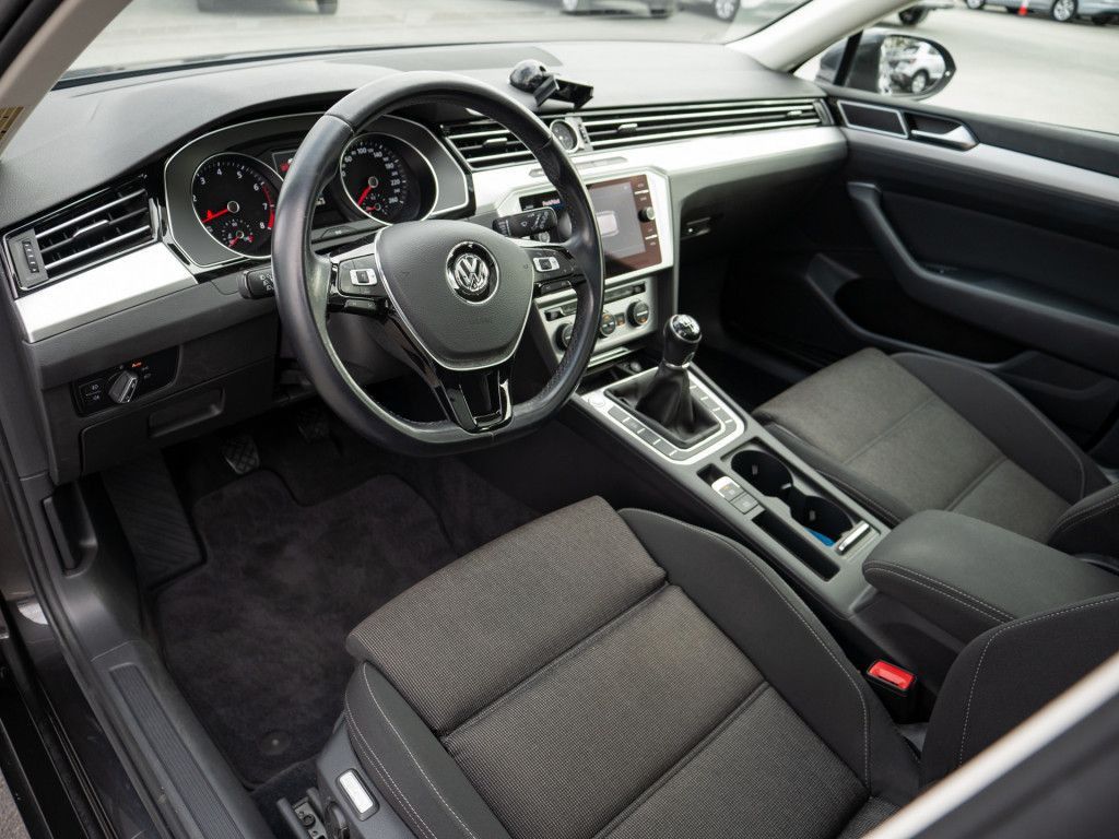 Volkswagen Passat Variant 1.4 TSI Comf. P-Dach AHK PDC SHZ foto 9