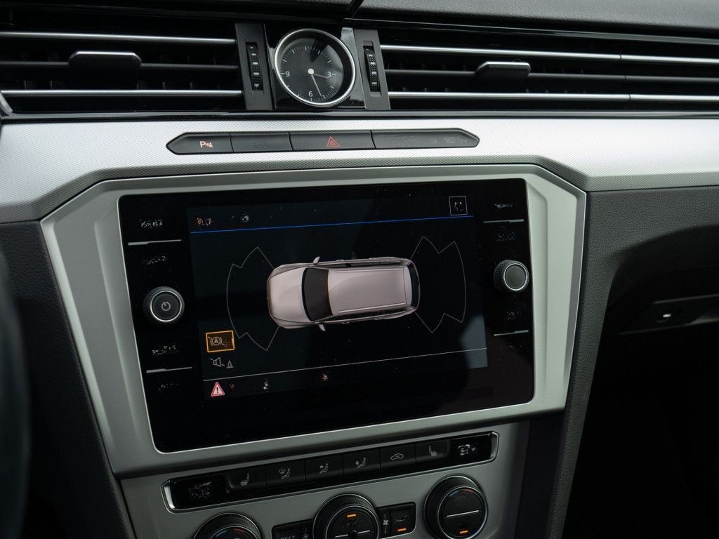 Volkswagen Passat Variant 1.4 TSI Comf. P-Dach AHK PDC SHZ foto 10
