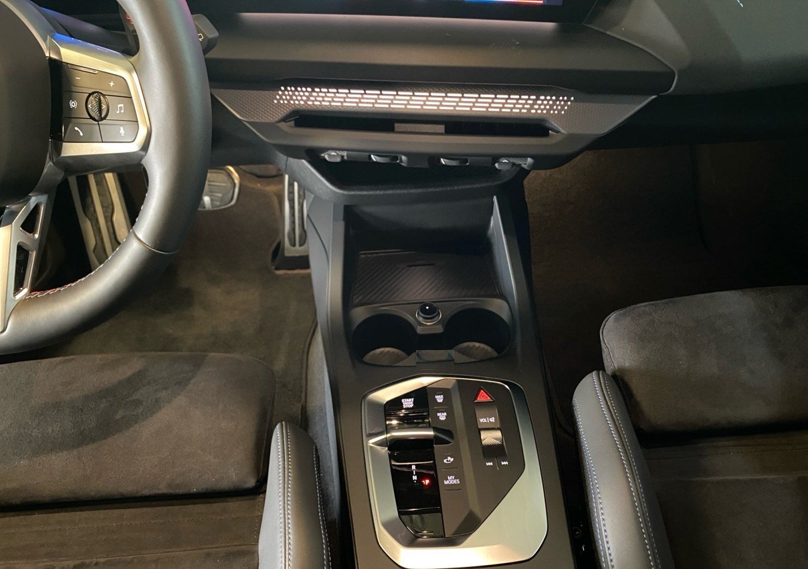 BMW M135 xDrive M Sport AHK Driv.Assist.Prof Kamera foto 9