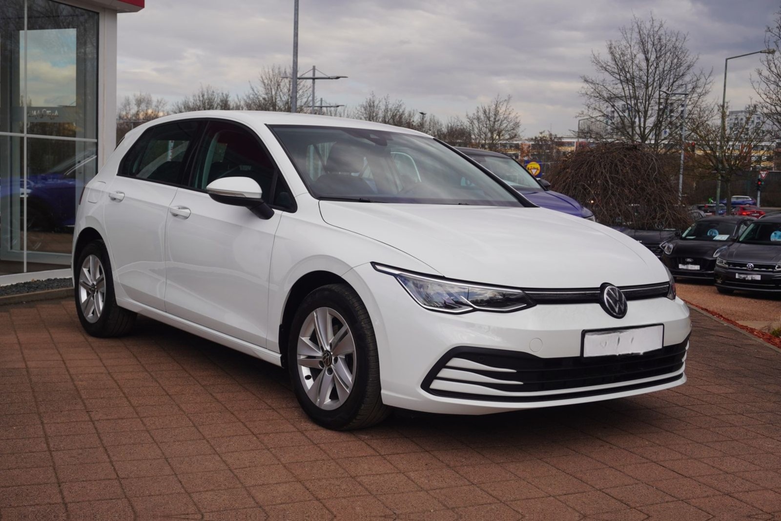 Volkswagen Golf VIII 1.0 eTSI LED Navi ACC Sitzheizung foto 5