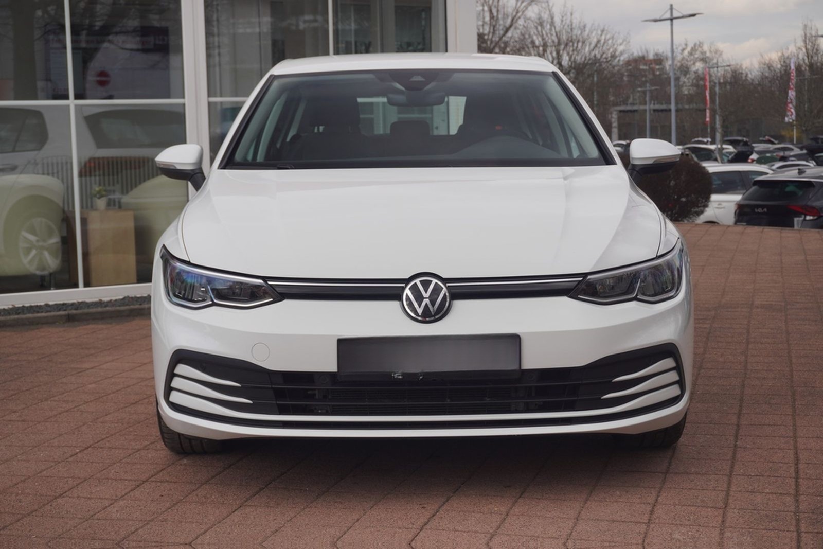 Volkswagen Golf VIII 1.0 eTSI LED Navi ACC Sitzheizung foto 6