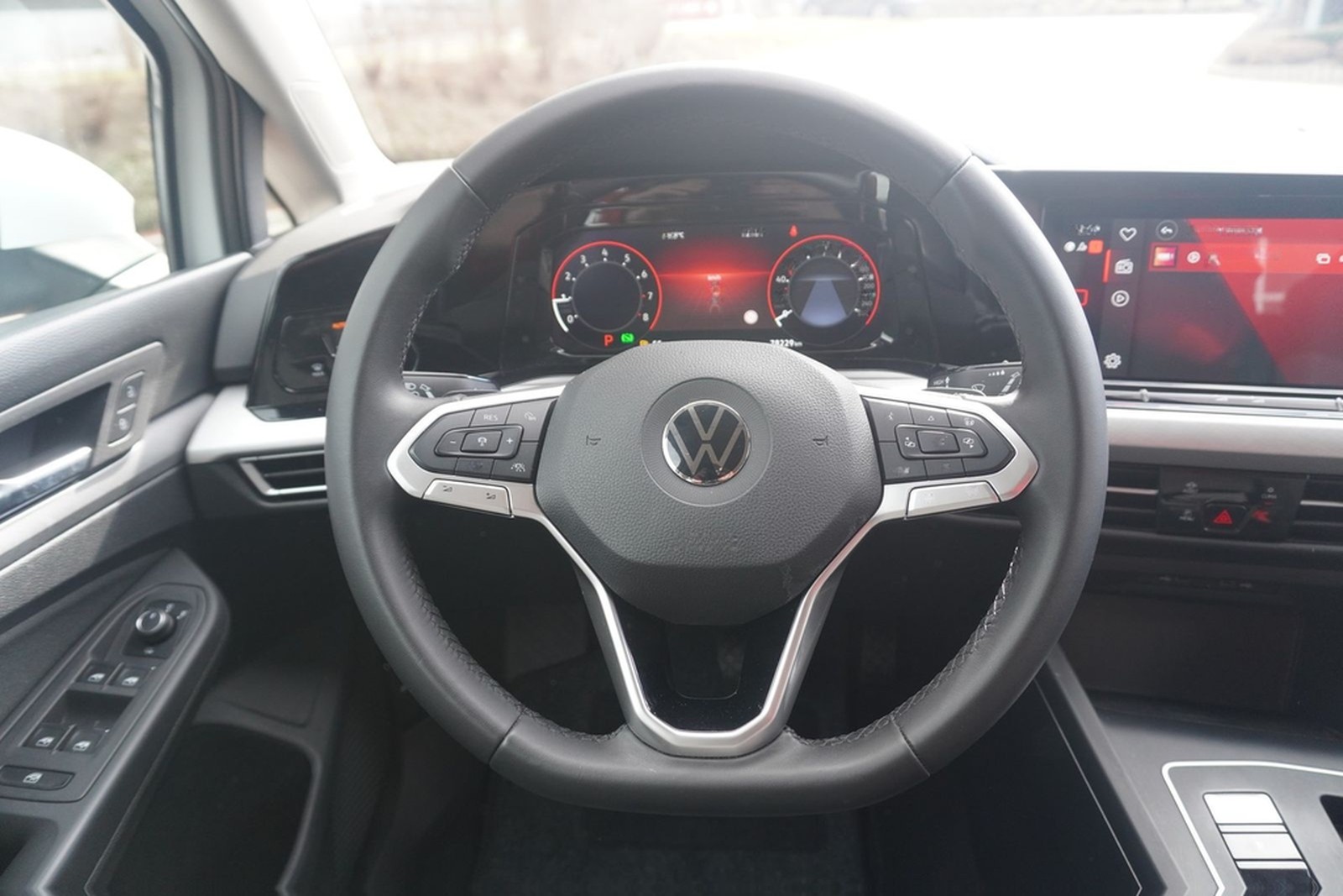 Volkswagen Golf VIII 1.0 eTSI LED Navi ACC Sitzheizung foto 9