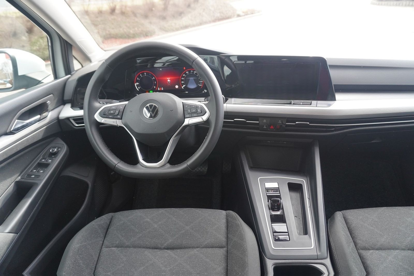 Volkswagen Golf VIII 1.0 eTSI LED Navi ACC Sitzheizung foto 10