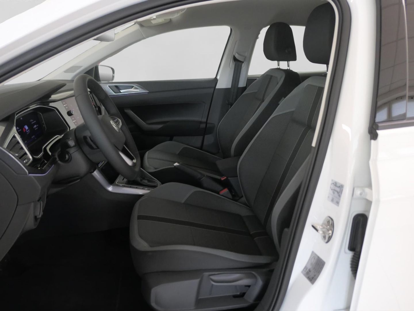 Volkswagen Polo 1.0 TSI DSG Style foto 5