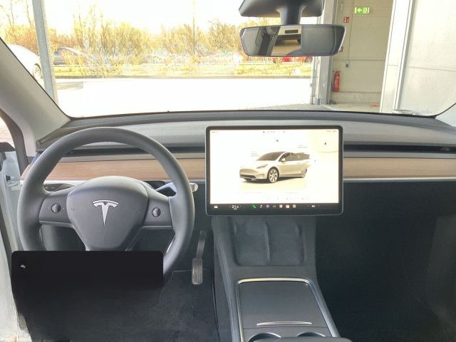Tesla Model Y Long Range AWD foto 14