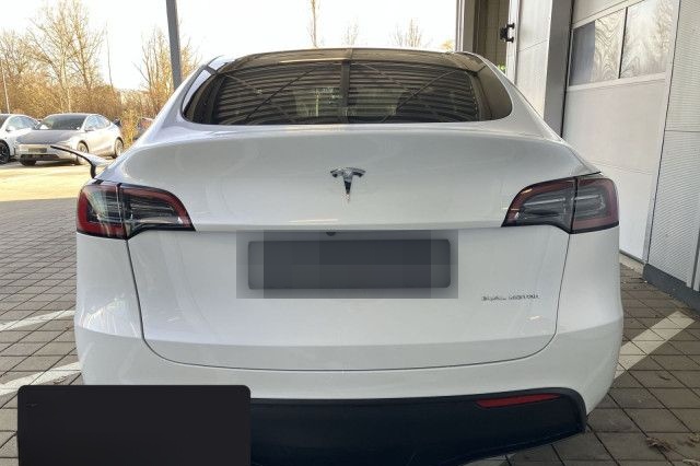 Tesla Model Y Long Range AWD foto 6