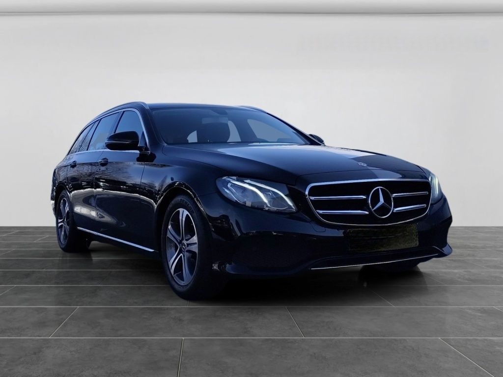 Mercedes-Benz E 200 T AVANTGARDE|LED|NAVI|MBUX|SHZ|KAM foto 8