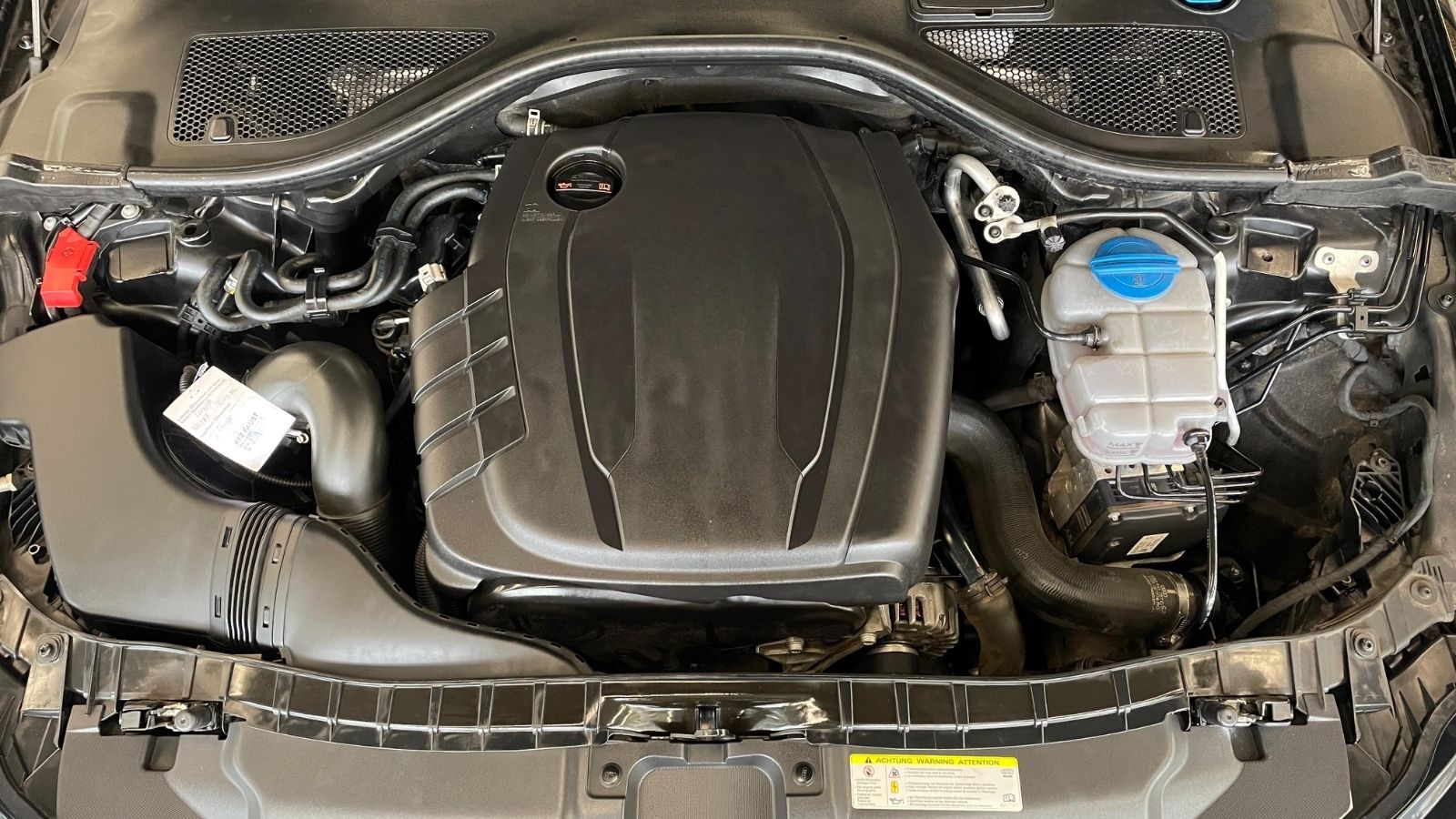 Audi A6 Avant 2.0 TDI sport selection foto 12