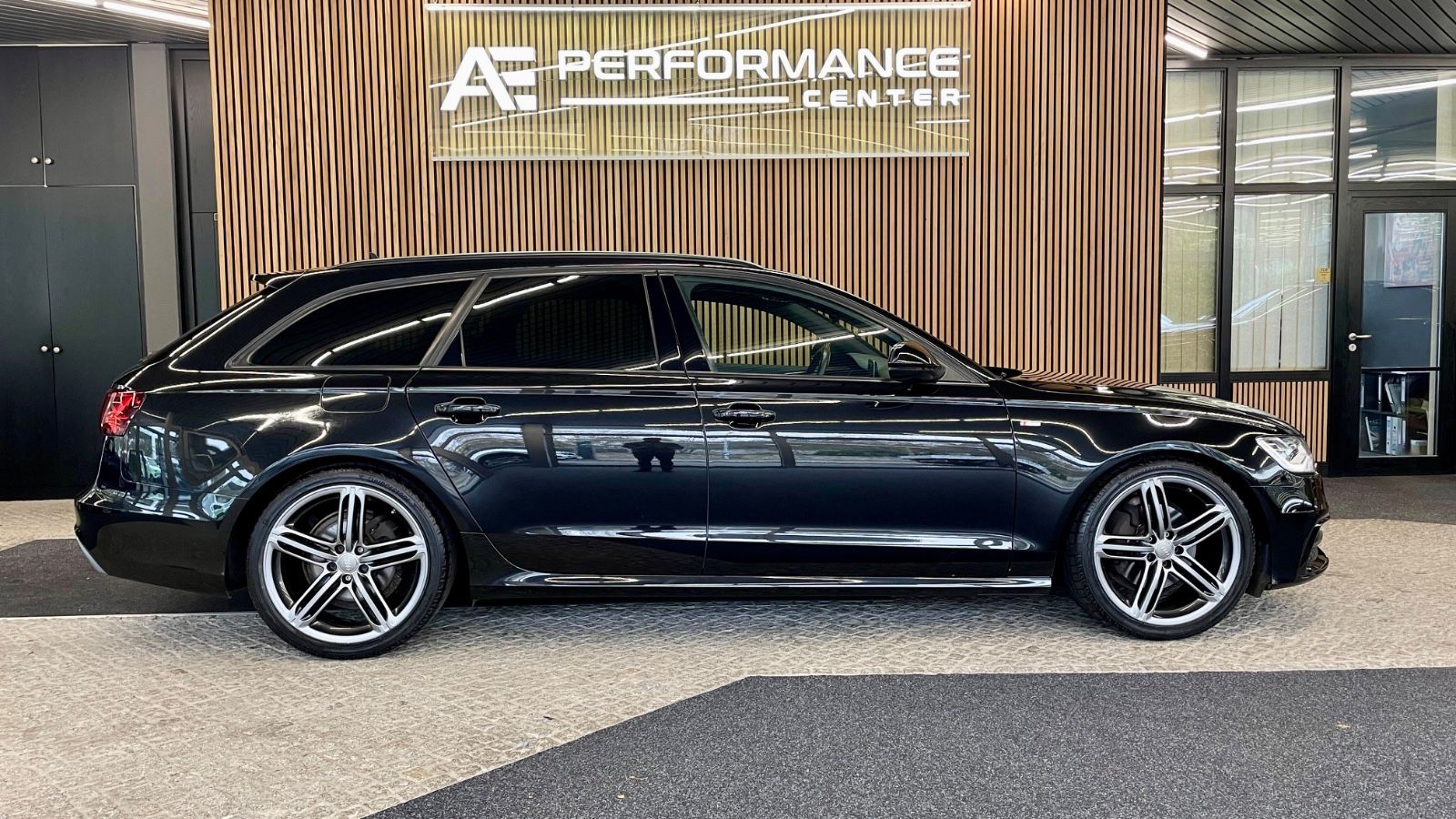 Audi A6 Avant 2.0 TDI sport selection foto 3