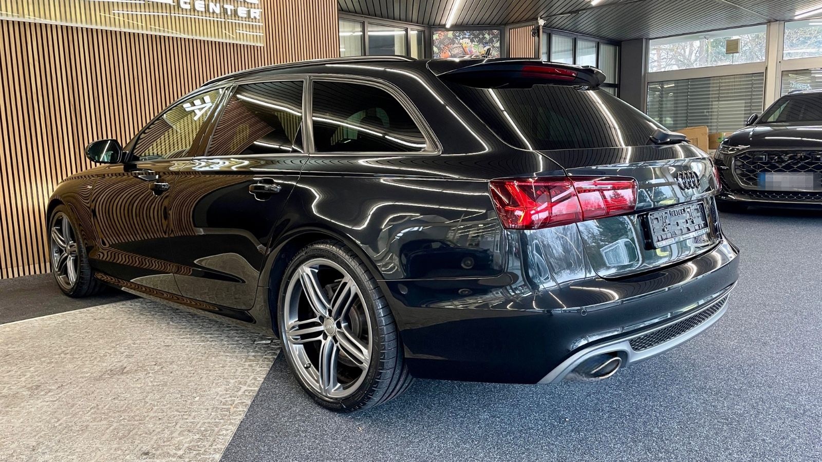 Audi A6 Avant 2.0 TDI sport selection foto 8