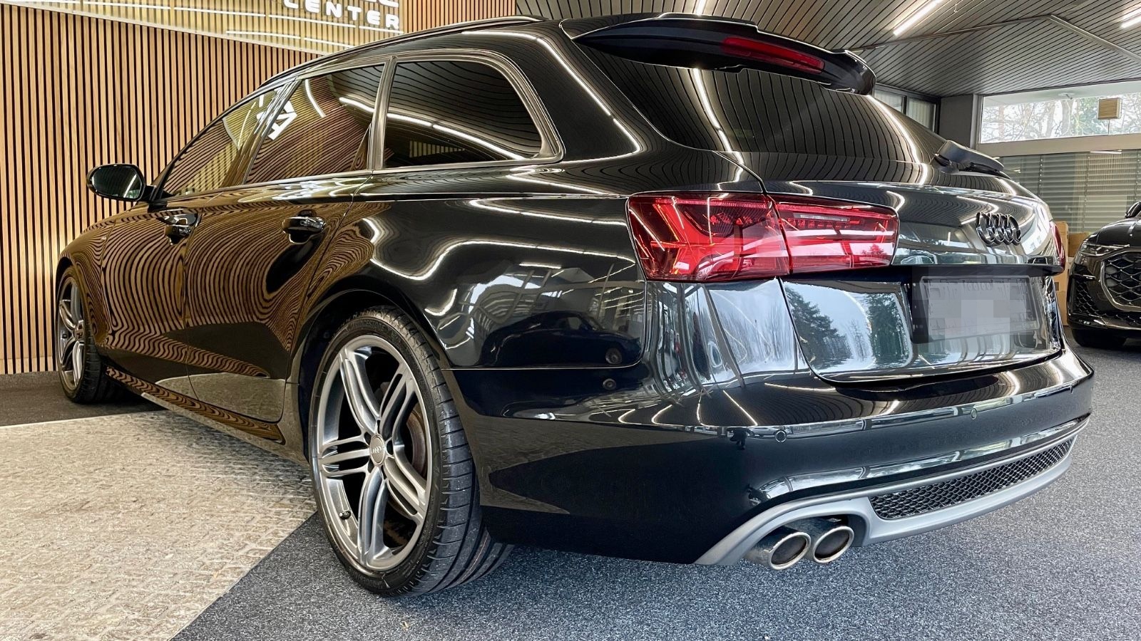 Audi A6 Avant 2.0 TDI sport selection foto 9