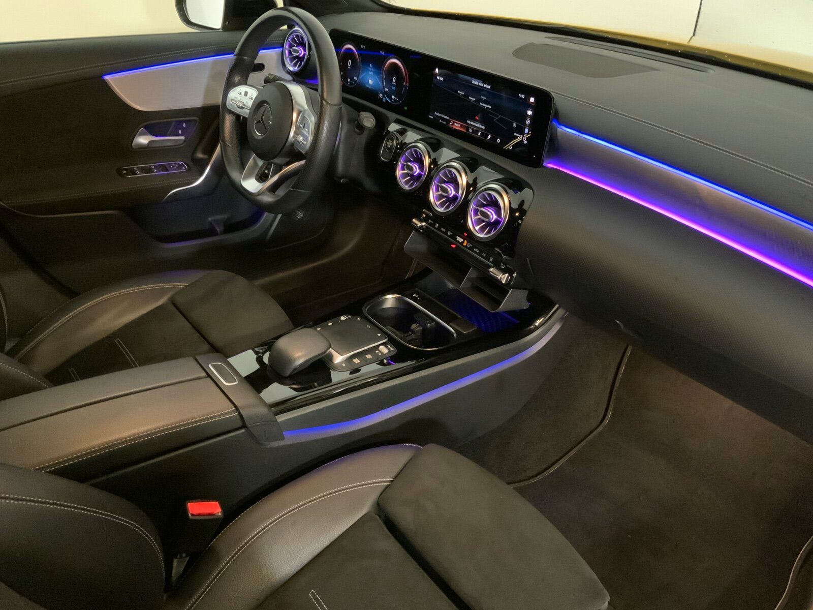 Mercedes-Benz A 250 e AMG Line/Sondermodell Inspiration/Navi foto 14