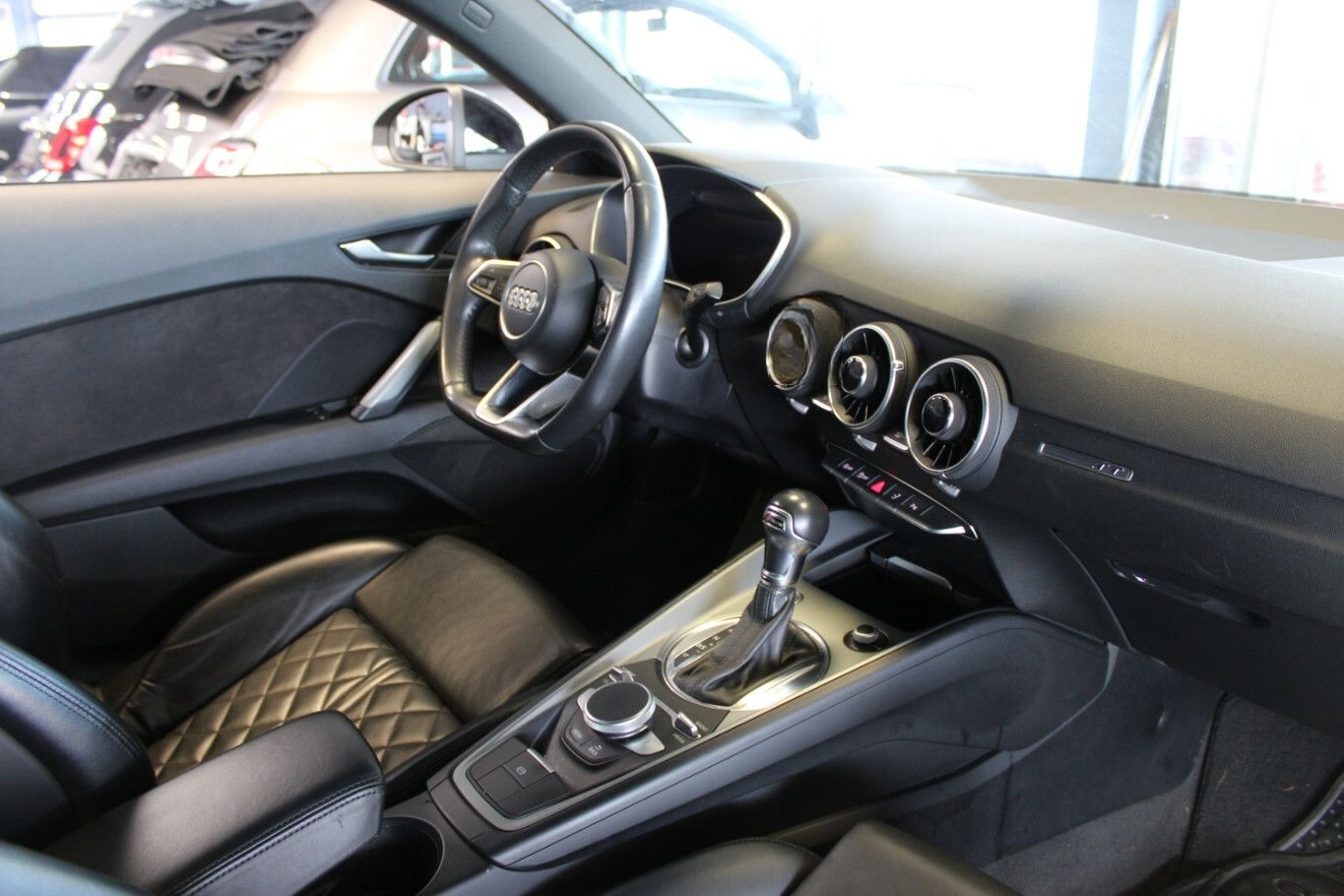 Audi TT 1.8 TFSI S tronic S Line Paket foto 10