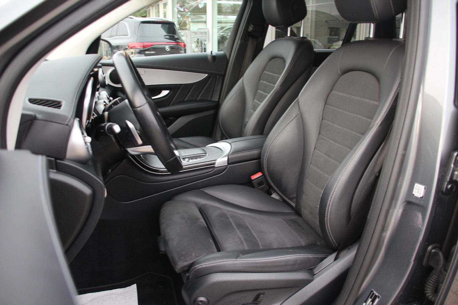 Mercedes-Benz GLC 300de 4Matic AMG-Line LED/HUD/DigiTacho/1HD foto 23