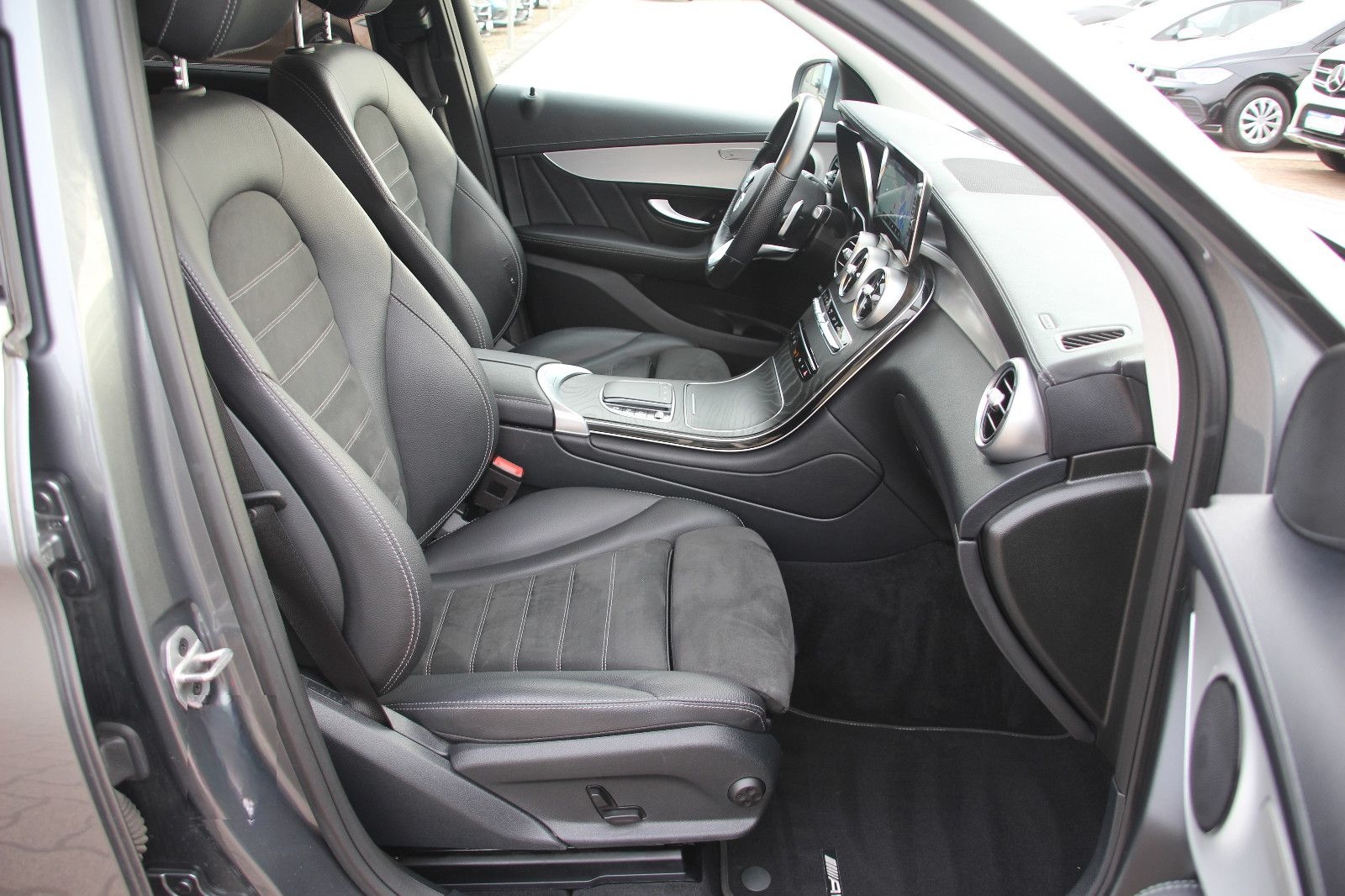 Mercedes-Benz GLC 300de 4Matic AMG-Line LED/HUD/DigiTacho/1HD foto 25