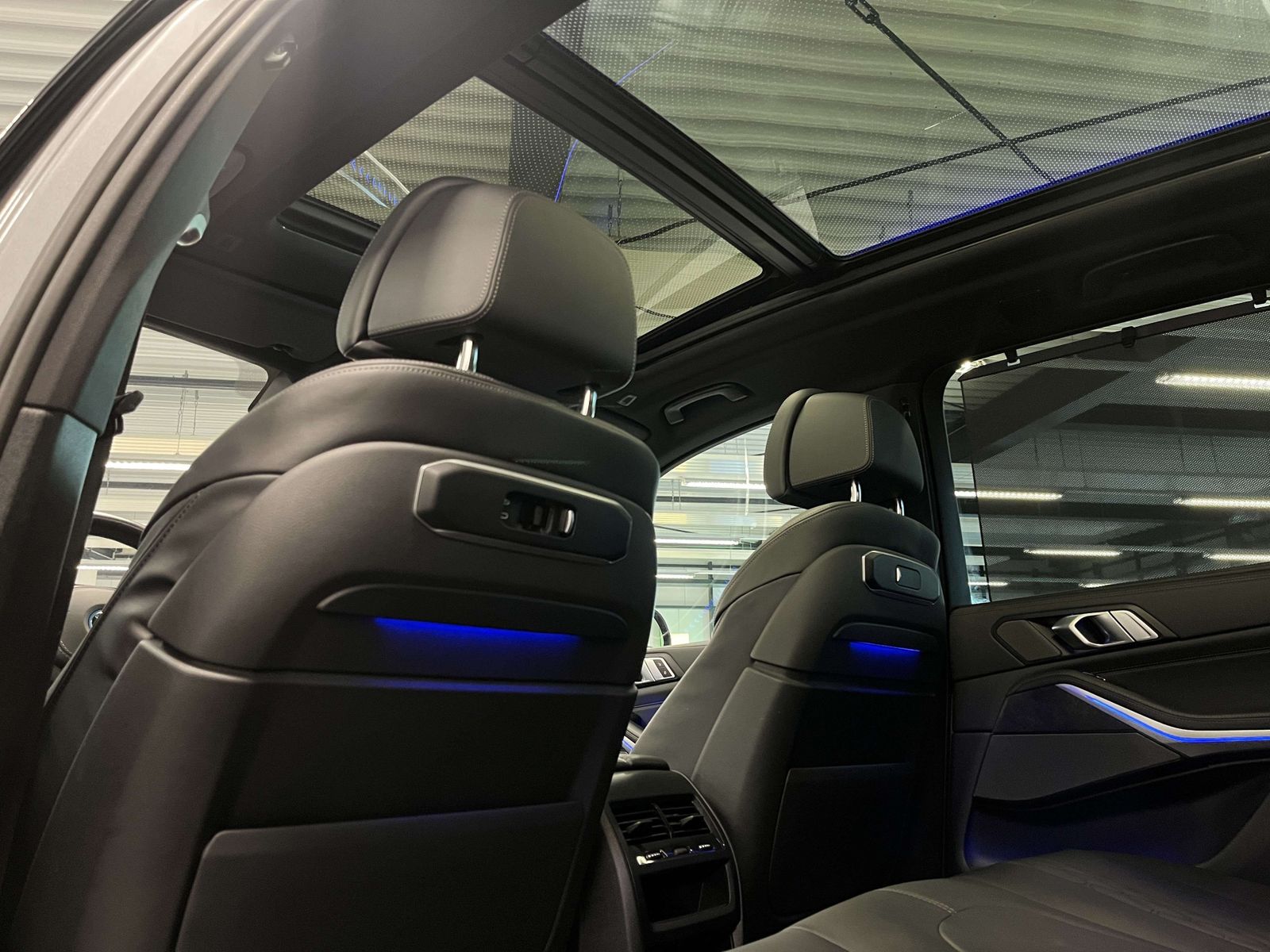 BMW X5 xDrive50e M Sport PANO AHK RFK NAVI Standh. foto 12