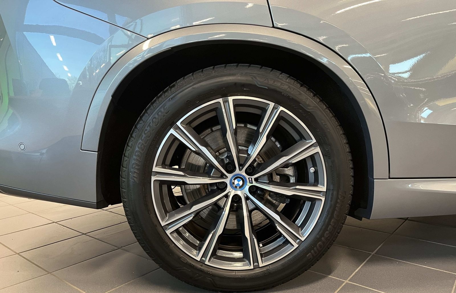 BMW X5 xDrive50e M Sport PANO AHK RFK NAVI Standh. foto 21