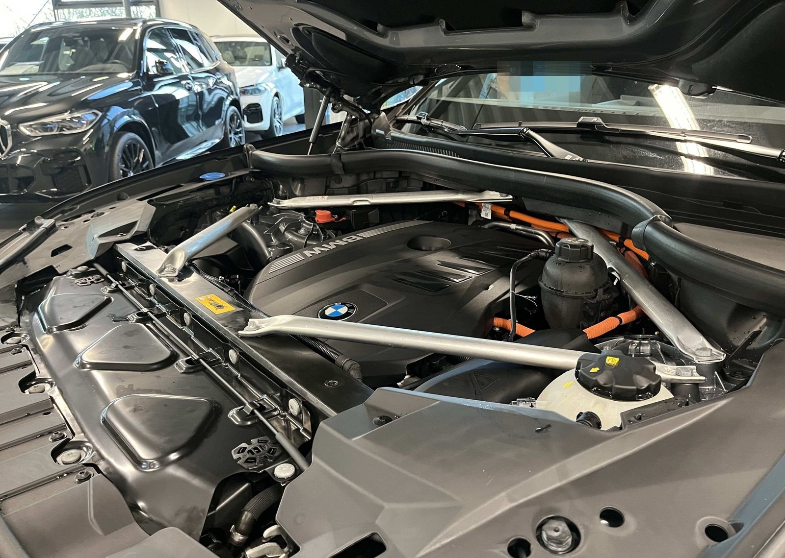 BMW X5 xDrive50e M Sport PANO AHK RFK NAVI Standh. foto 23