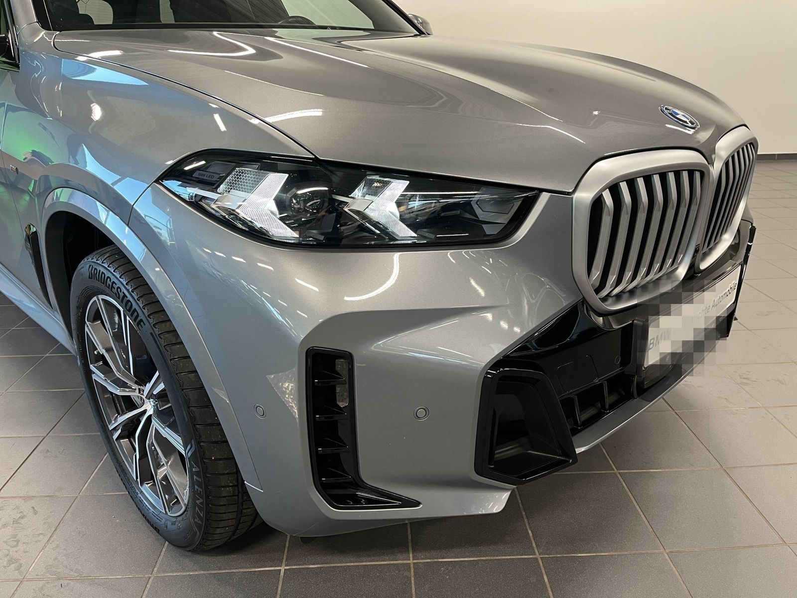 BMW X5 xDrive50e M Sport PANO AHK RFK NAVI Standh. foto 4