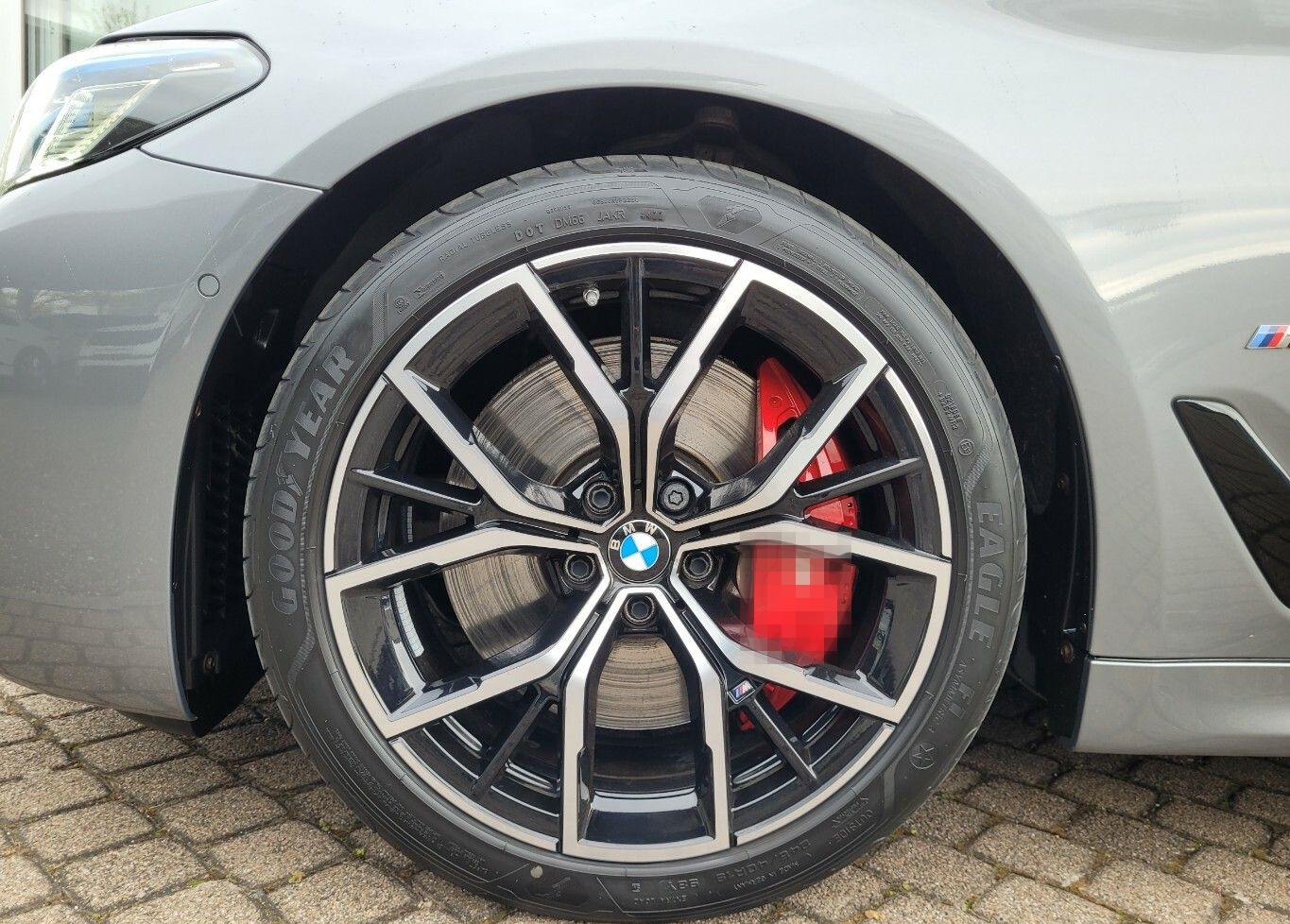 BMW 530 530d xDrive M Sport*AHK*HUD*Standheiz.*Laser foto 6