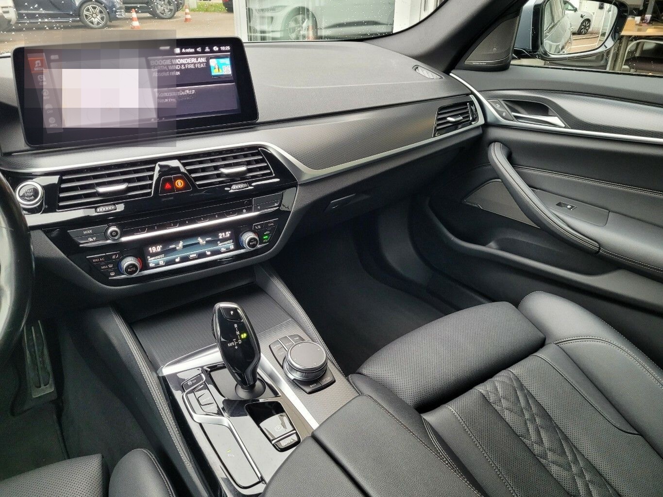 BMW 530 530d xDrive M Sport*AHK*HUD*Standheiz.*Laser foto 8