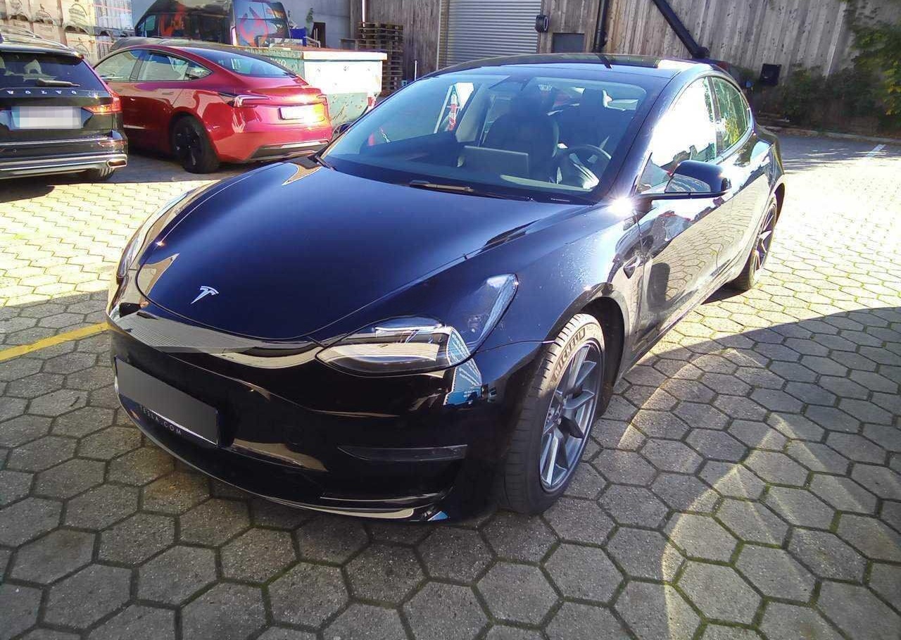 Tesla Model 3 Long Range 77 kWh Dual Motor A.Pilot Pr.