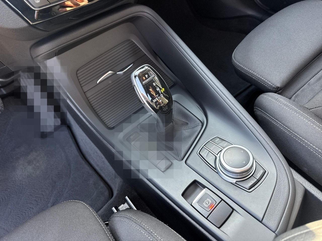 BMW X1 18dA Advantage Navi,LED,Parkass,Sportsi,SHZ foto 11