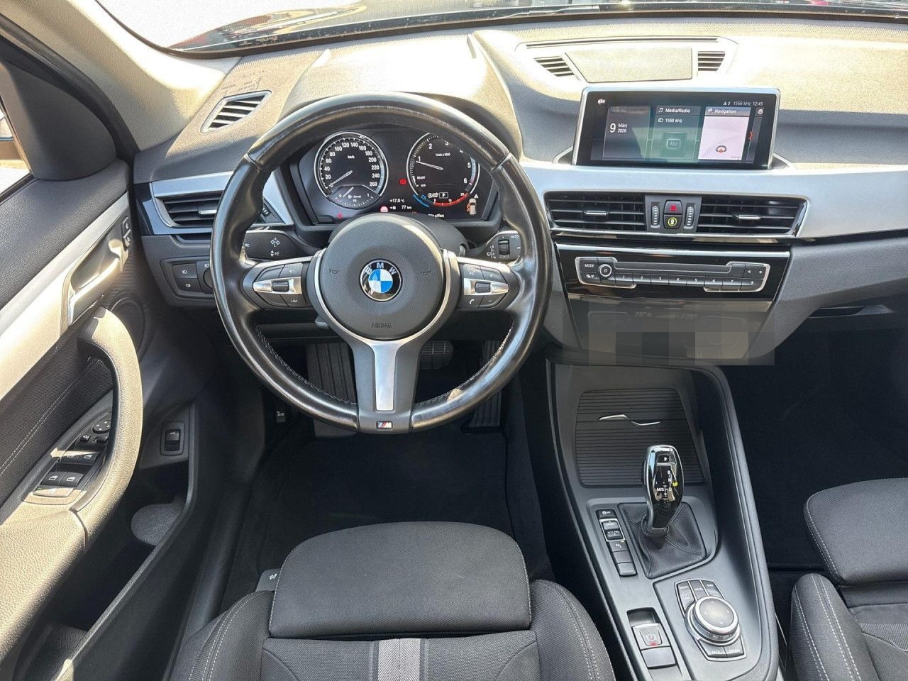 BMW X1 18dA Advantage Navi,LED,Parkass,Sportsi,SHZ foto 12