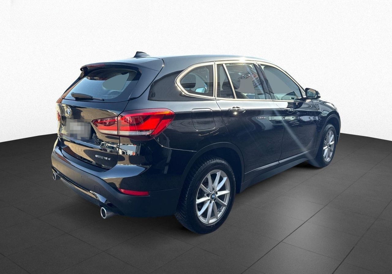 BMW X1 18dA Advantage Navi,LED,Parkass,Sportsi,SHZ foto 5