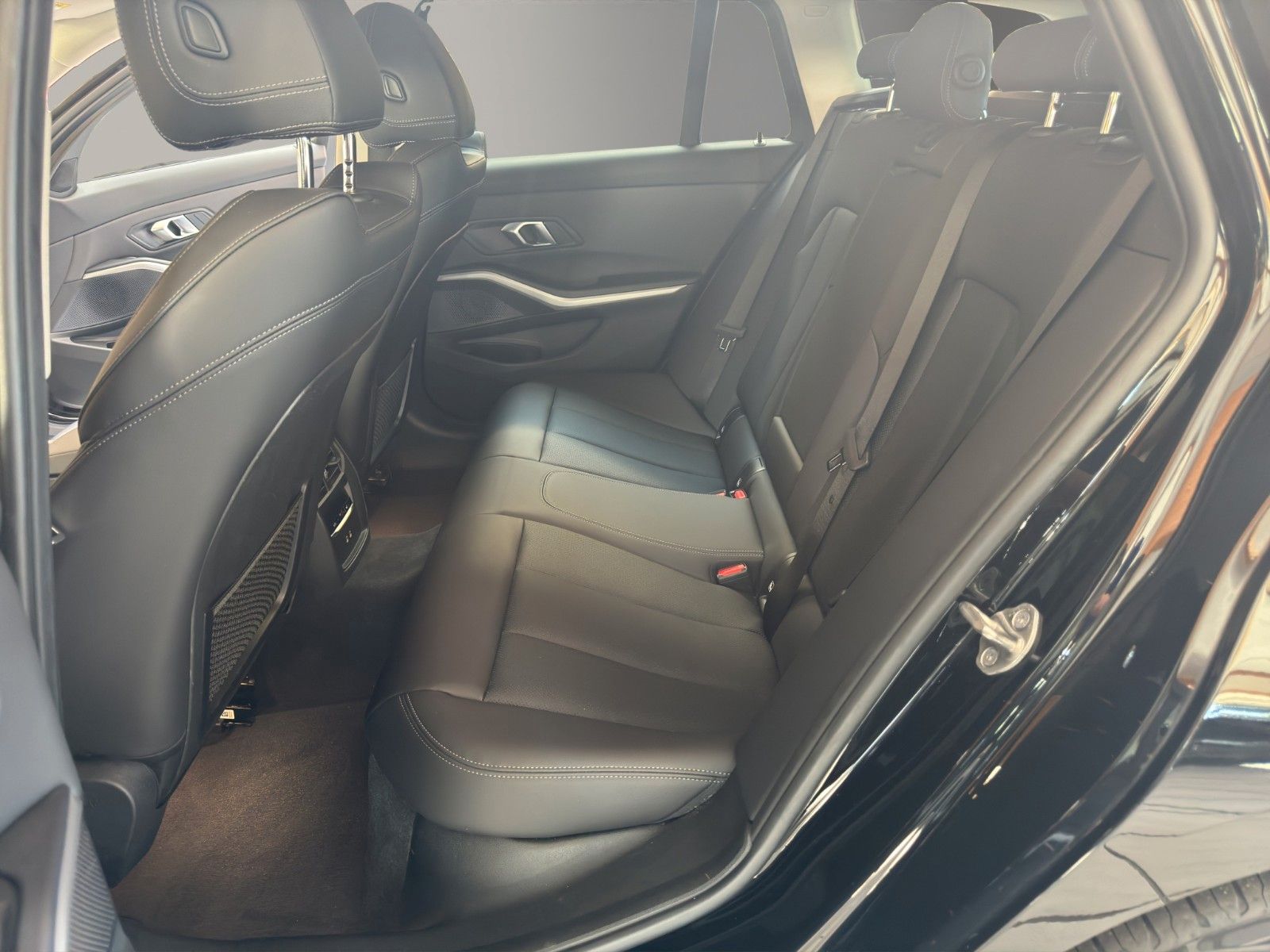 BMW 330 d xDrive Advantage/LHZ/PD/SD/SHZ/NAVI foto 16