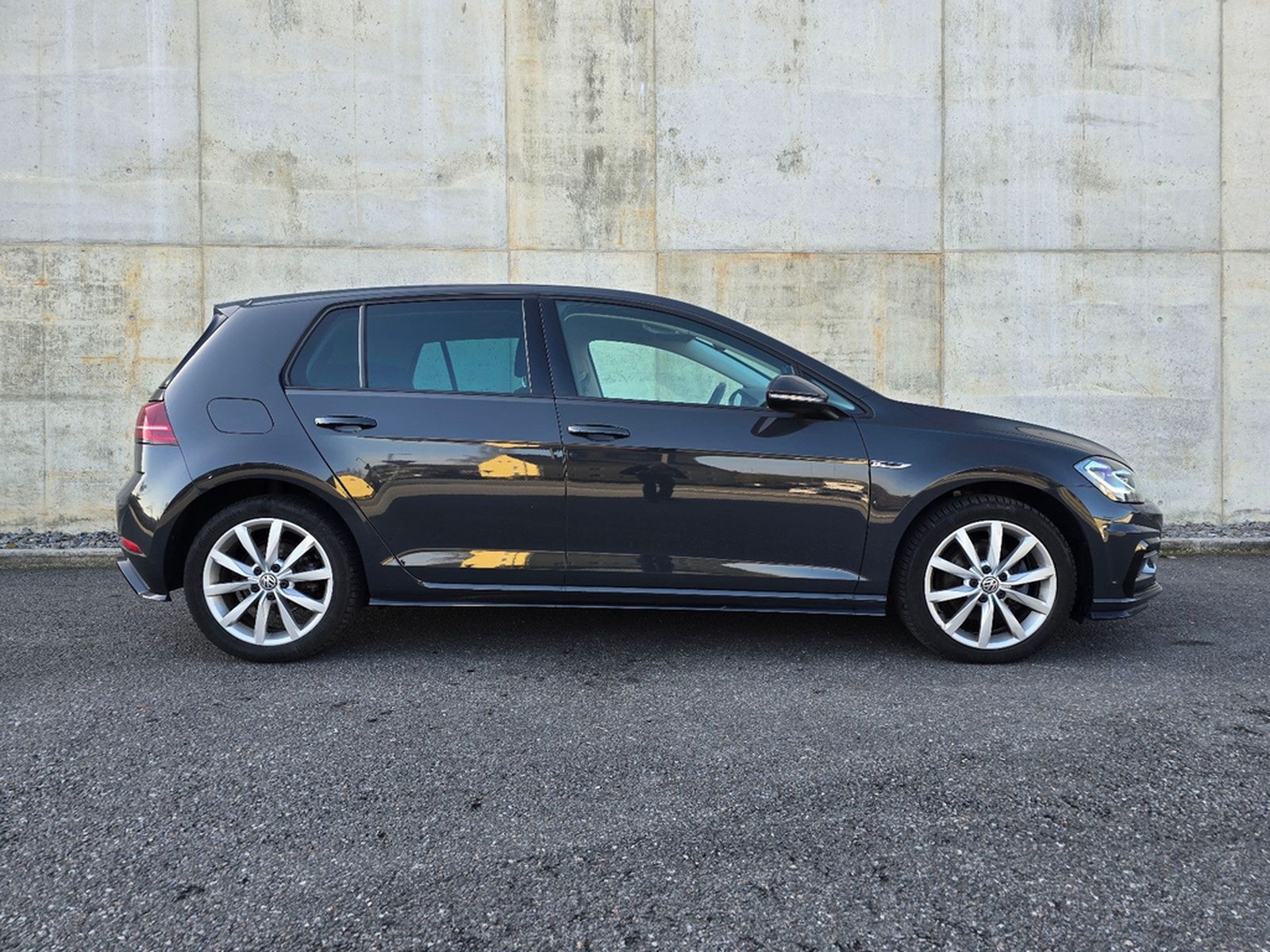 Volkswagen Golf VII R-line 2.0TDI 150PS DSG Navi AHK LED foto 11