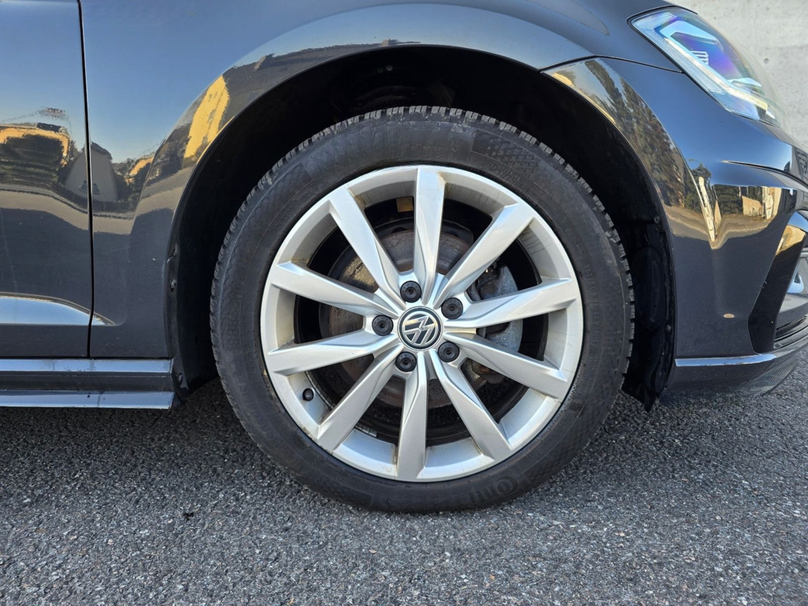 Volkswagen Golf VII R-line 2.0TDI 150PS DSG Navi AHK LED foto 35