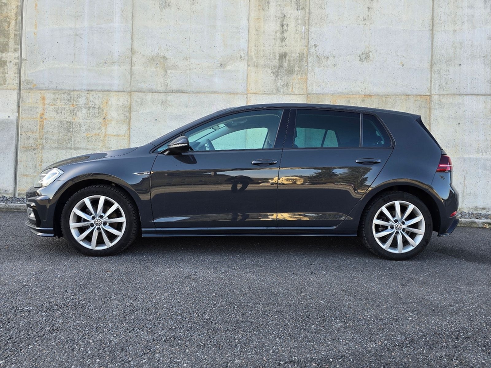 Volkswagen Golf VII R-line 2.0TDI 150PS DSG Navi AHK LED foto 8