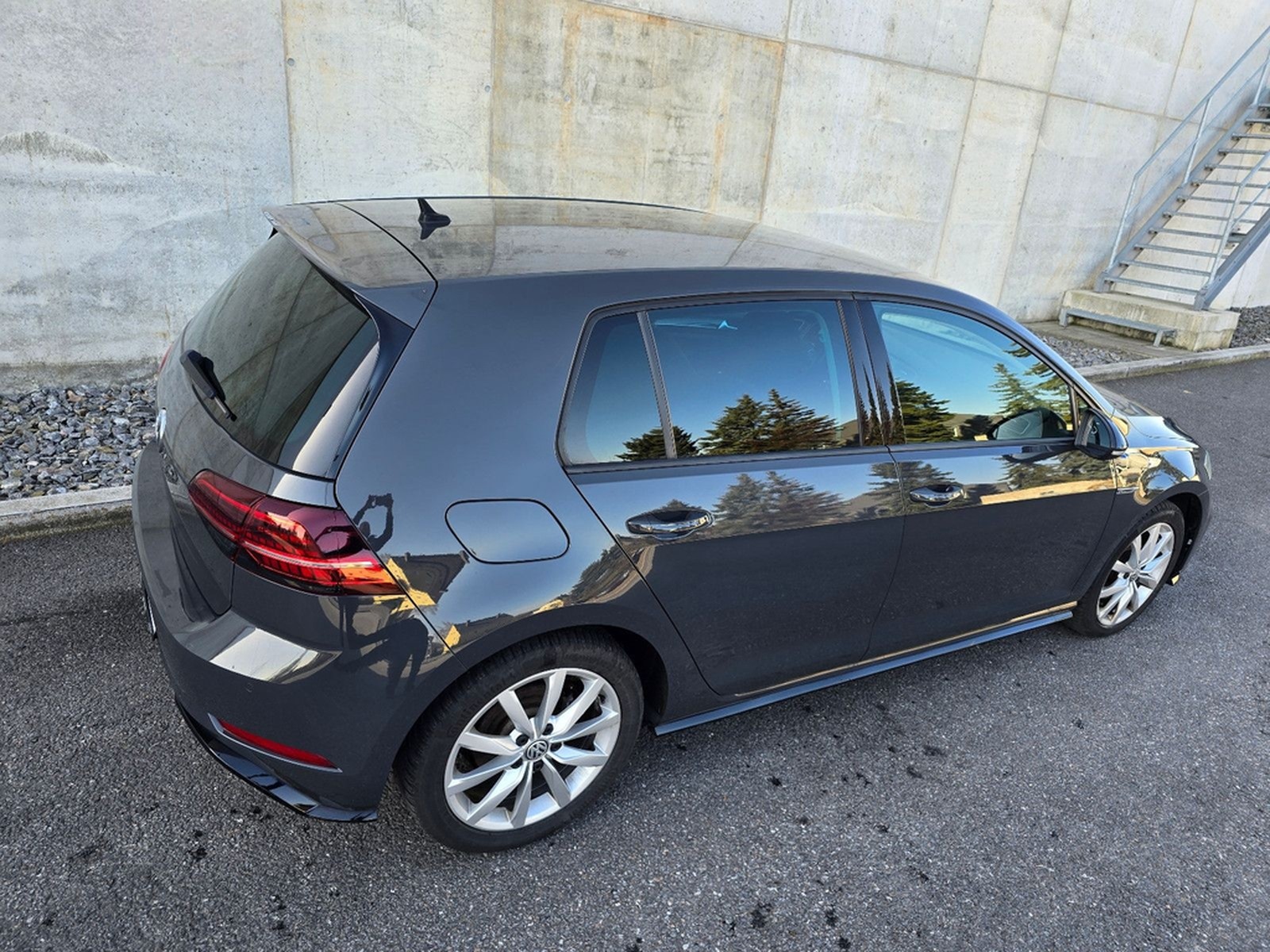 Volkswagen Golf VII R-line 2.0TDI 150PS DSG Navi AHK LED foto 9