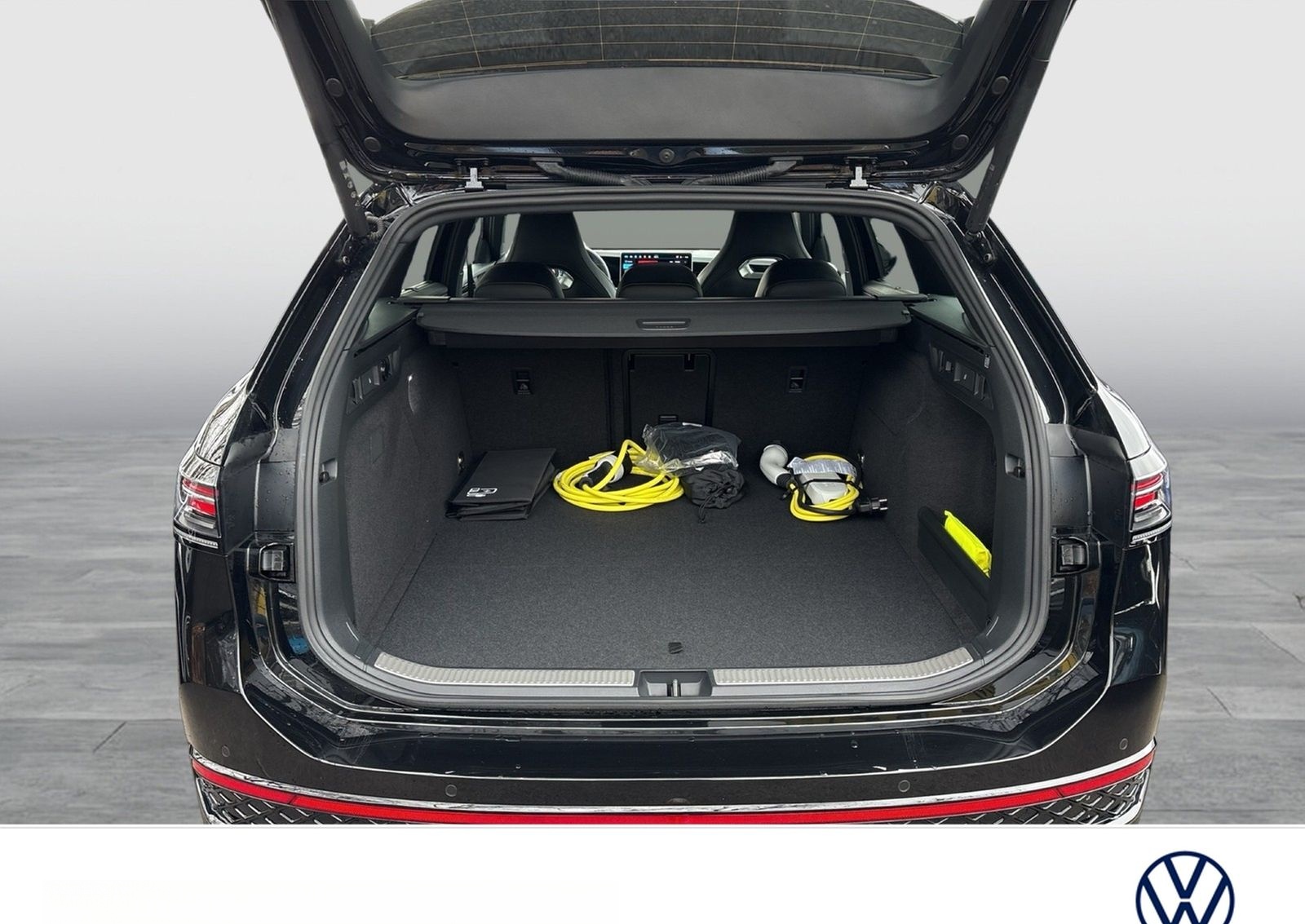 Volkswagen Passat Variant 1.5 HYBRID R-LINE BLACK STYLE AHK foto 18